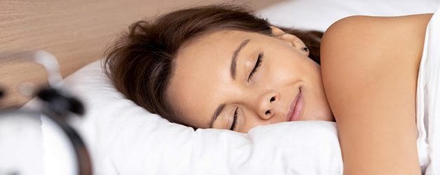 Ce que les sectes les plus dangereuses ont compris sur le sommeil